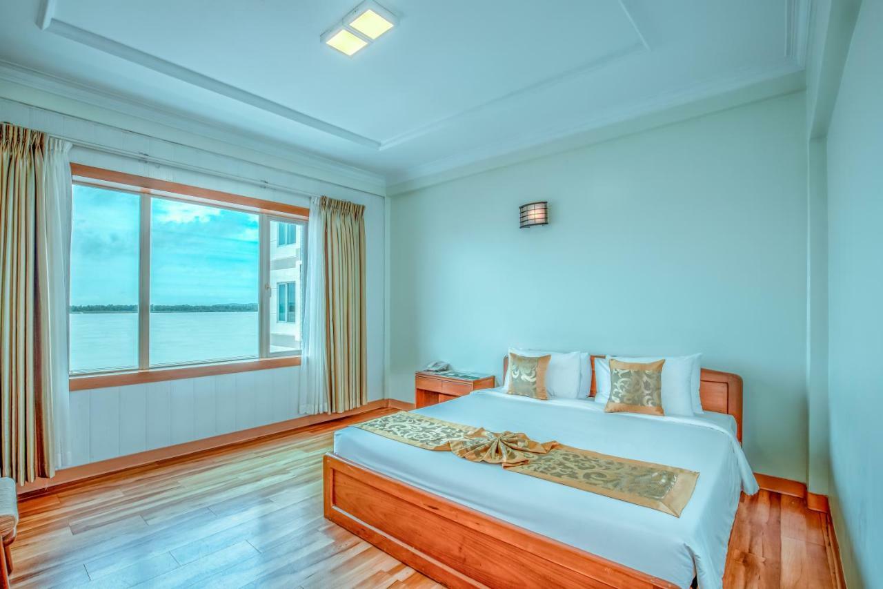 Ngwe Moe Hotel Mawlamyine Exterior foto